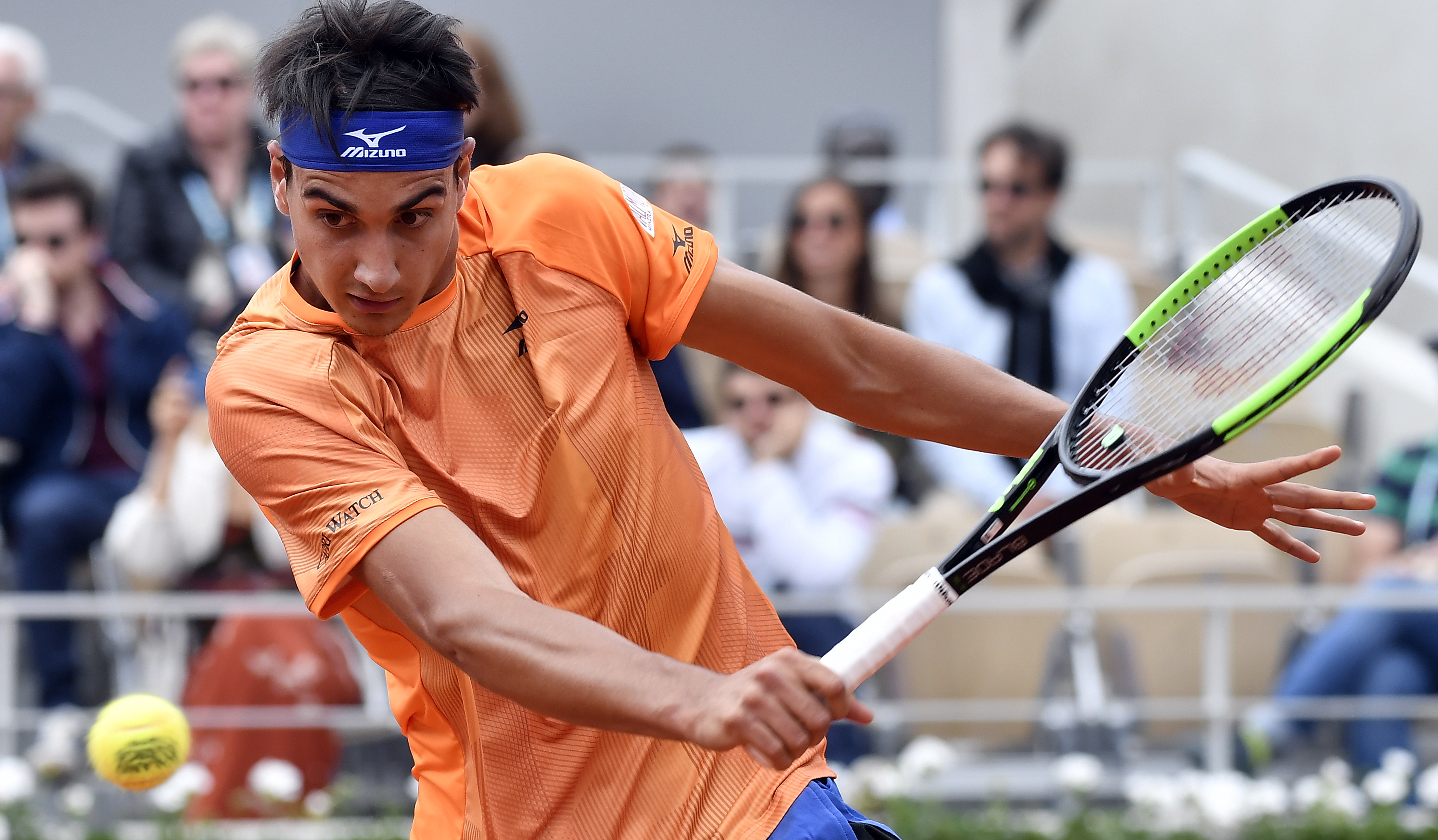 意大利网球队力克西班牙网球队，费德勒完成帽子戏法