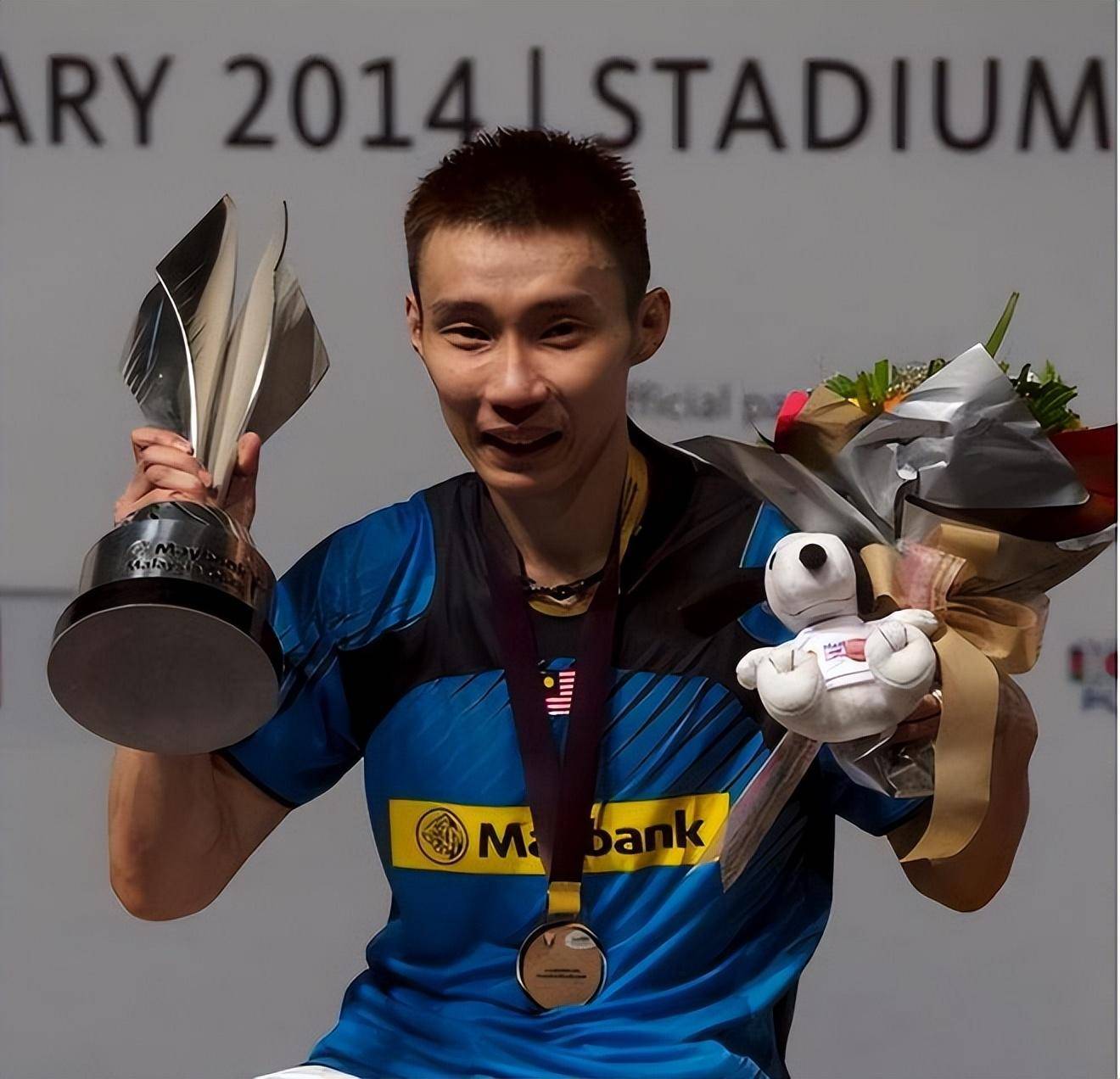 包含中国羽毛球队逆转法国羽毛球队，李宗伟高光表现的词条