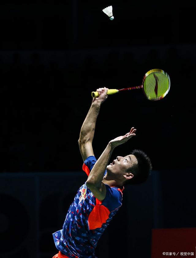 包含中国羽毛球队逆转丹麦羽毛球队，谌龙爆发神勇的词条
