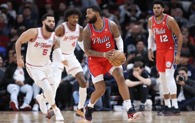 76人轻取快船,莫里斯统治全场 76人轻取快船,莫里斯统治全场