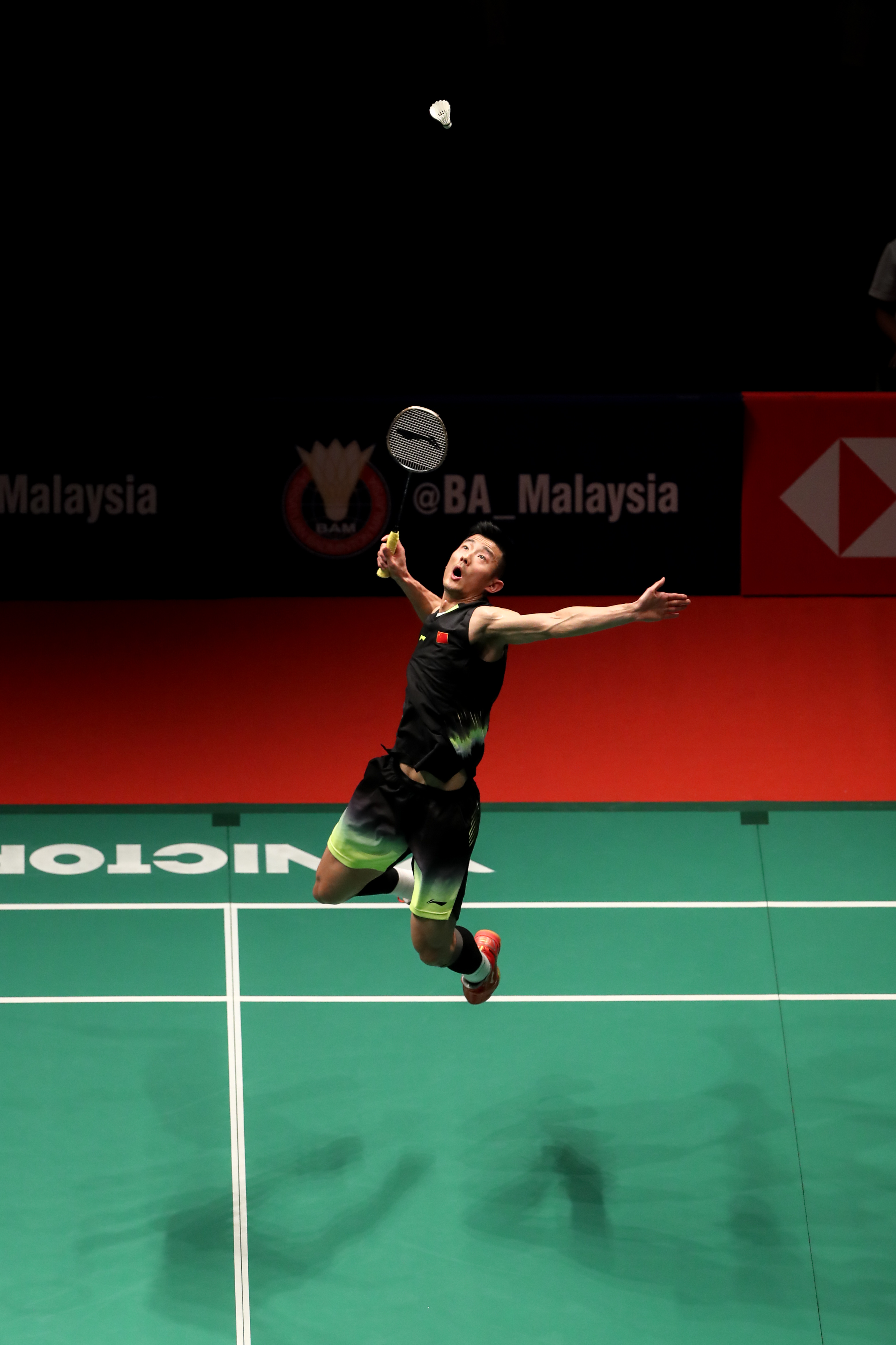 泰国羽毛球队绝地反击法国羽毛球队，谌龙打破历史纪录