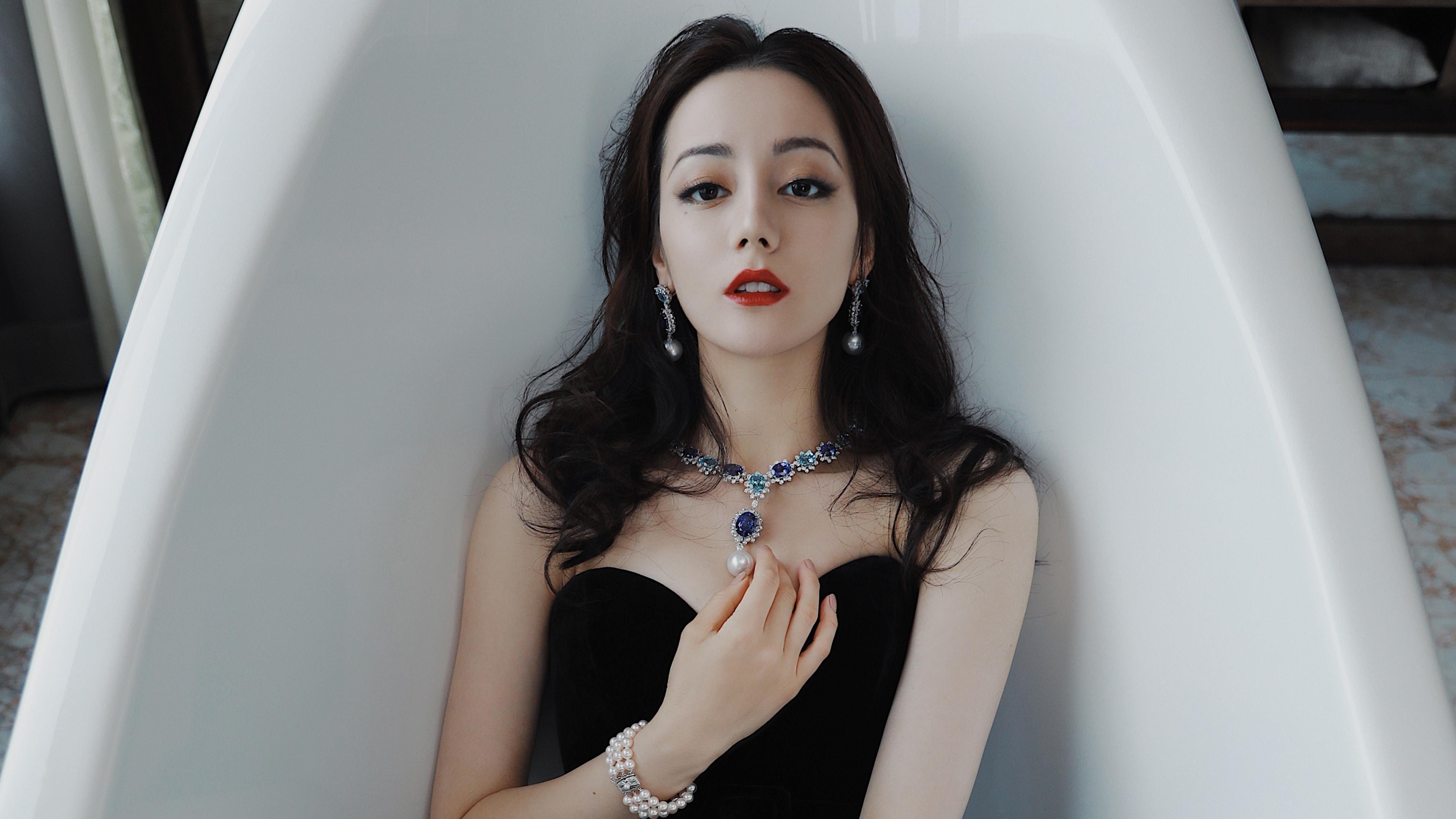 乌克兰铁骑踏碎威斯特法伦，伊萨克在欧冠淘汰赛的封神之夜