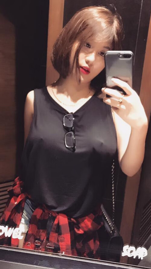 唯一的王座，2026世界杯C组焦点战，格列兹曼用大师级表演宣告—匈牙利完胜日本，足球的浪漫不在人口，而在灵魂